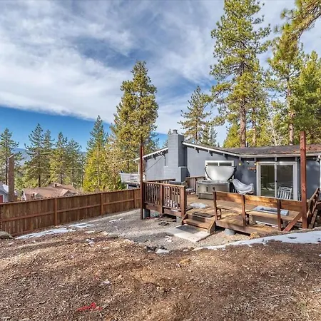Lake Views, Pet-Friendly Cabin With Hot-Tub In King'S Beach Kings Beach Esterno foto