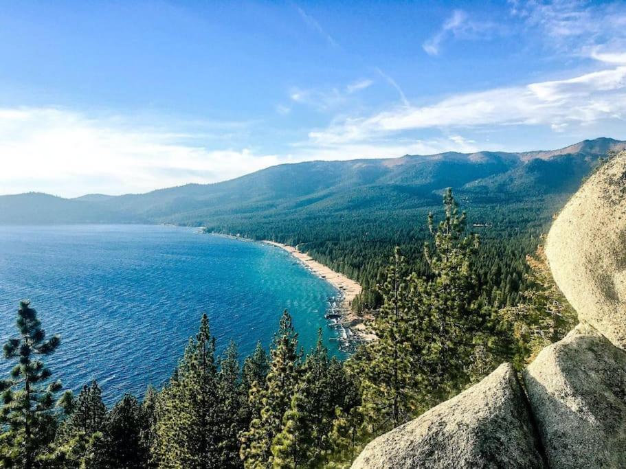Hébergement de vacances Views, Pet-friendly With Hot-tub In King's *